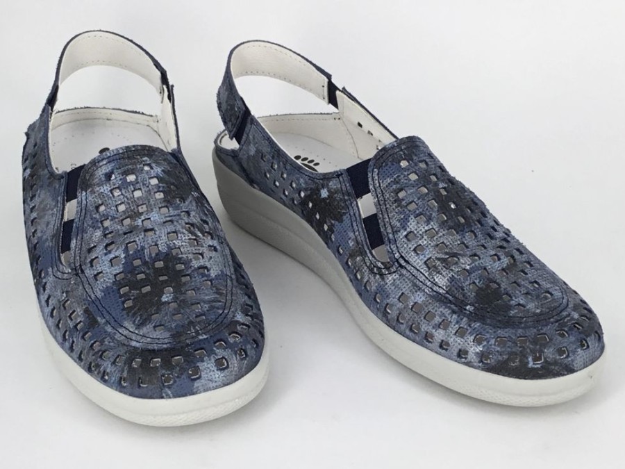 Women'S Vago | Aco Arty Blue Floral